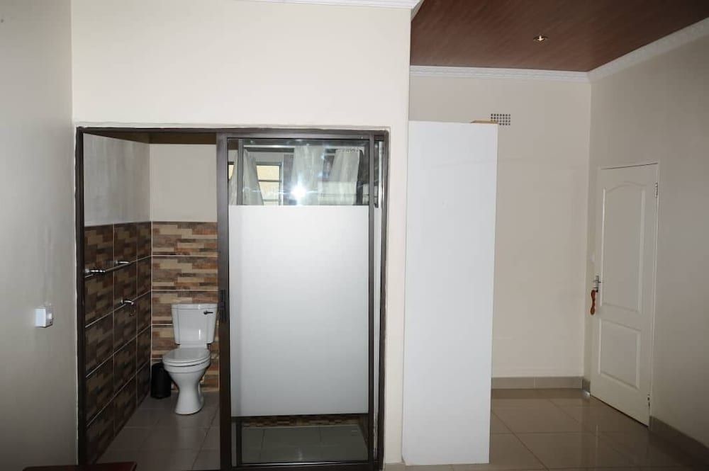 undefined Pillacol Guest House 8