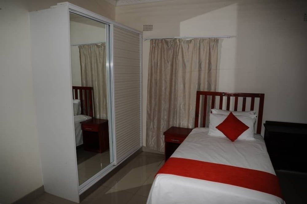 undefined Pillacol Guest House 7