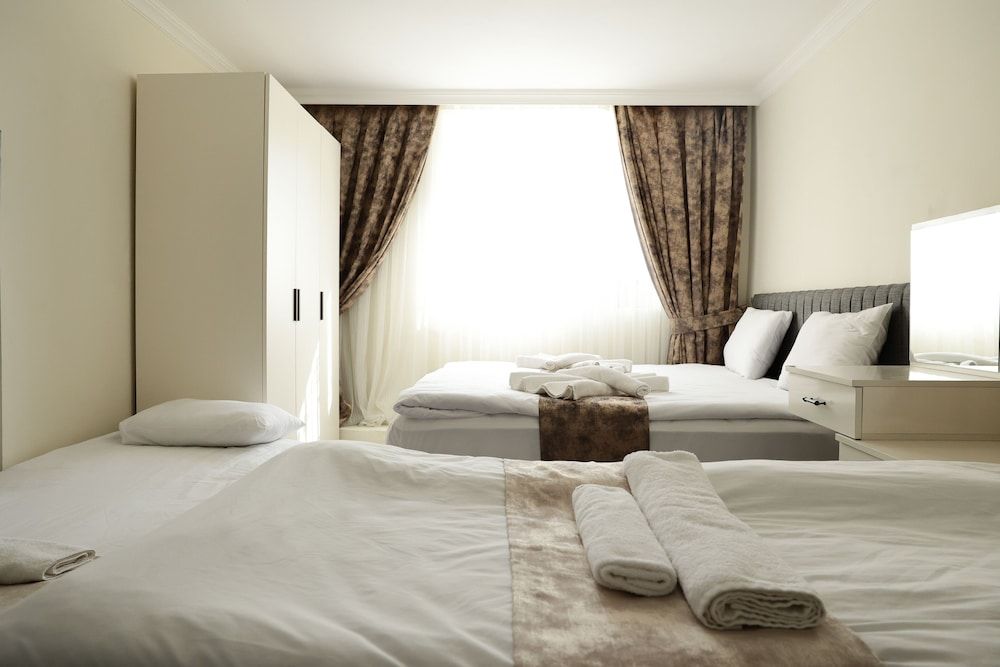 undefined Bonita Apart 2