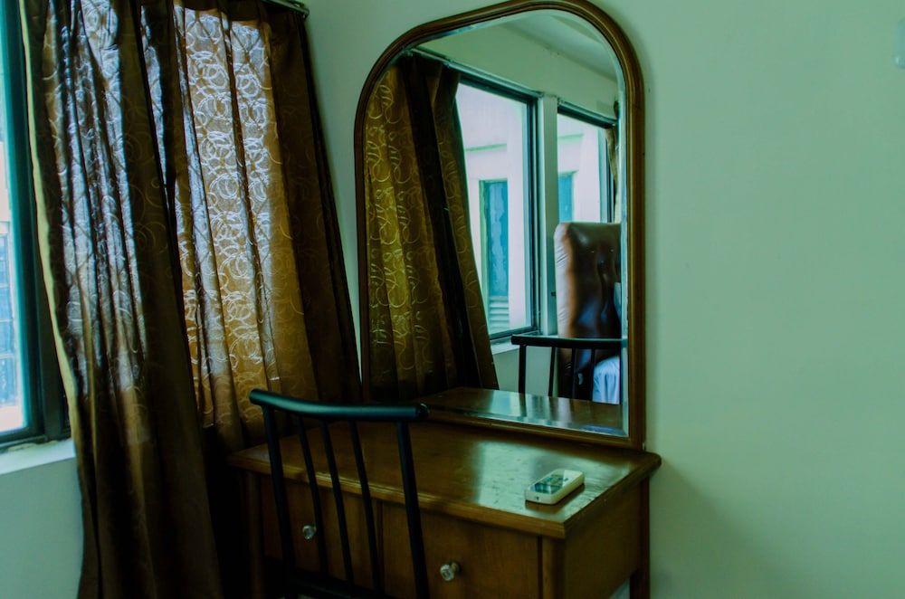 undefined Spacious And Homey 3Br At Kondominium Rajawali Apartment 8