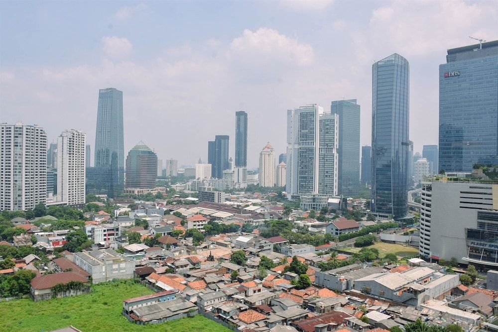 undefined Elegant And Comfort 1Br + Extra Room Apartment At Bellagio Residence 2