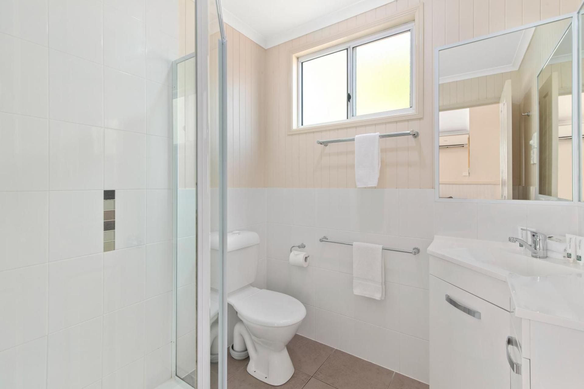 Premium Two-Bedroom Cottage - Palm