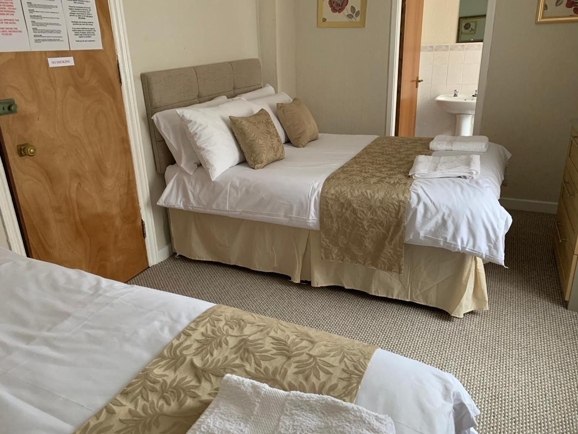 Triple Room with Shower