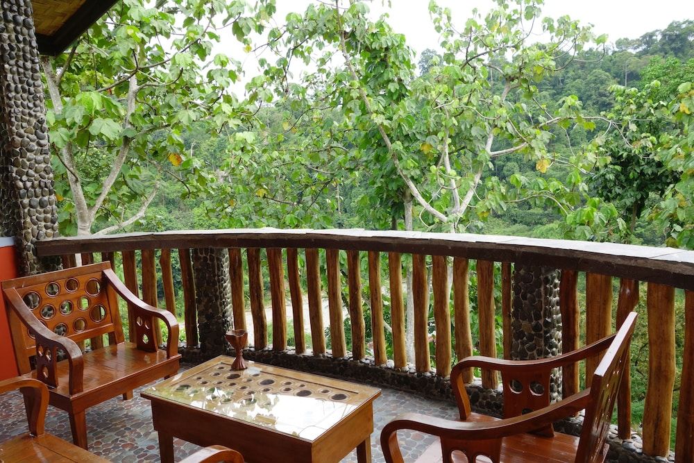 Hotel Orangutan Family Penthouse, Multiple Beds, Non Smoking 2