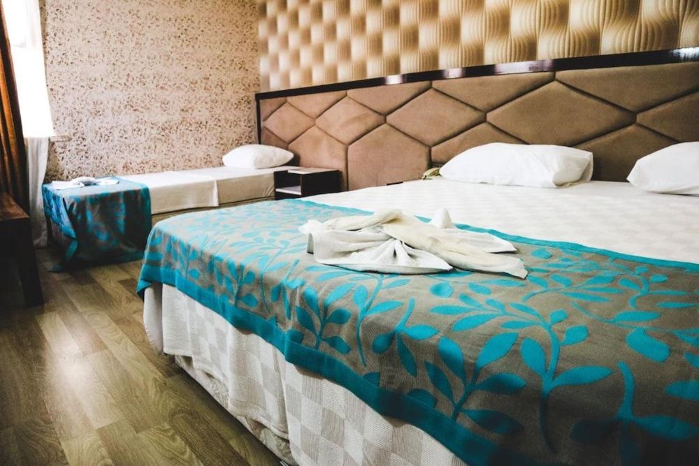 undefined Bir Hotel 2