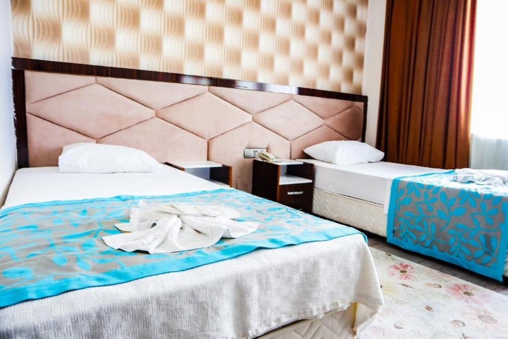 Bir Hotel Standard Room 8