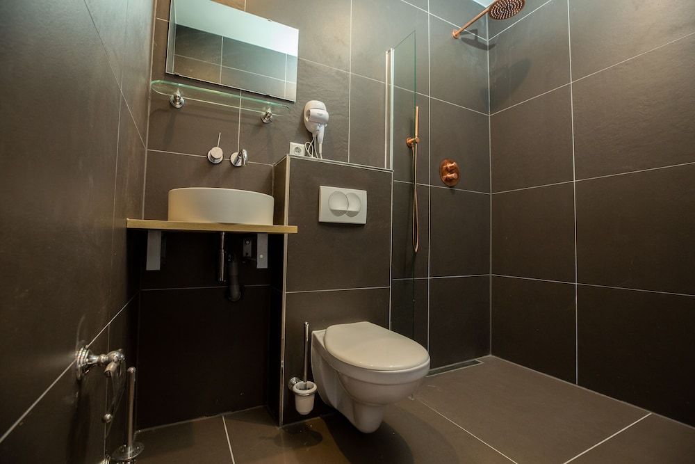 Hotel Cataleya BV Basic Room 6