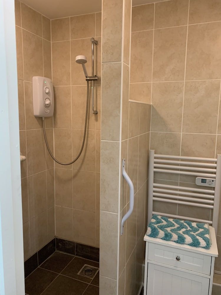 Deluxe Double Room with Shower