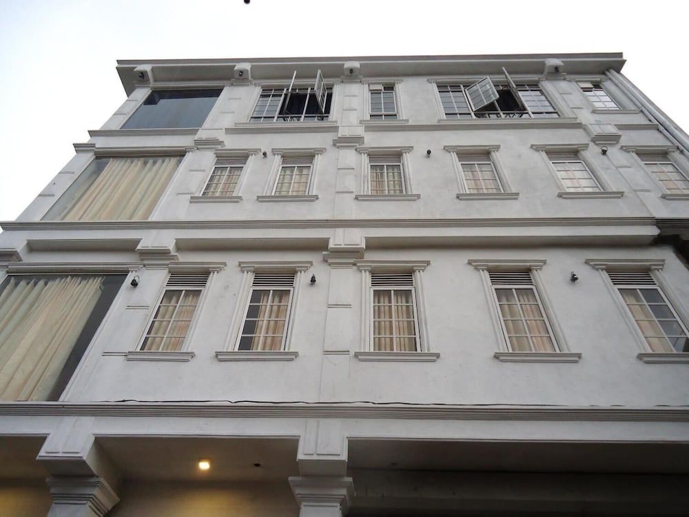 undefined Elegance Range Resort 4