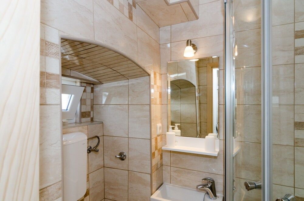 Apartments Kapelica Double Room (Twin or Double Room with Terrace) 13