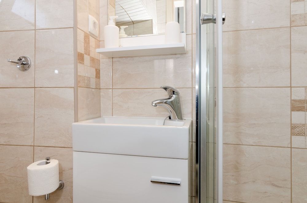 Apartments Kapelica Double Room (Twin or Double Room with Terrace) 11