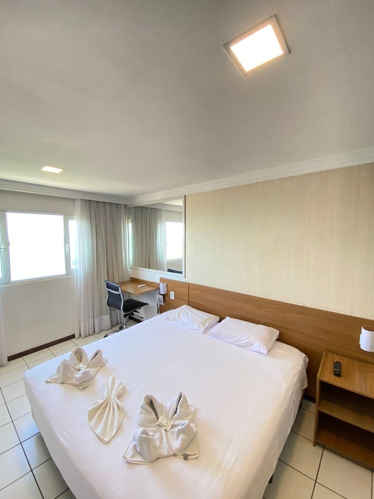 Standard Double or Twin Room, 1 Double Bed, Partial Sea View, Oceanfront