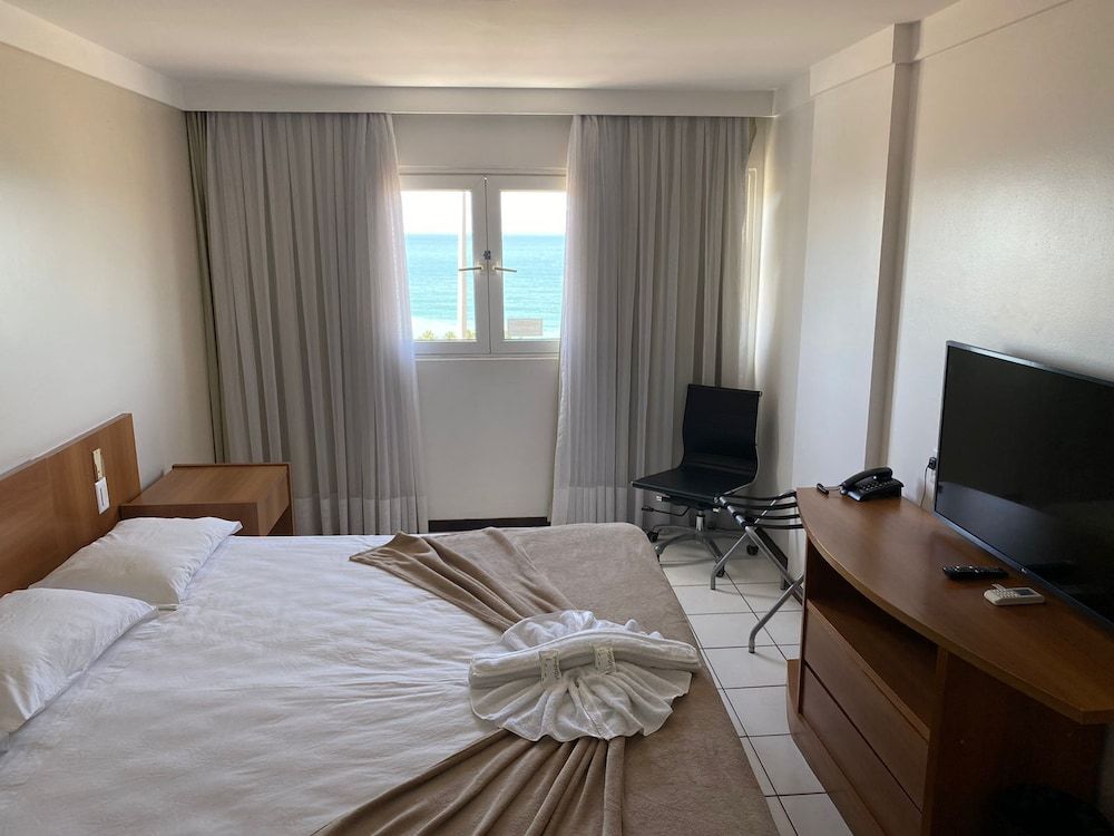 Standard Double or Twin Room, 1 Double Bed, Partial Sea View, Oceanfront