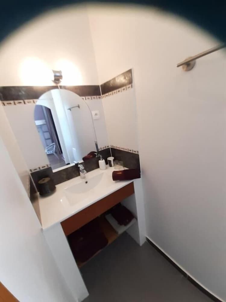 Le clos de la Salamandre Basic Room, 1 Queen Bed, Private Bathroom 8