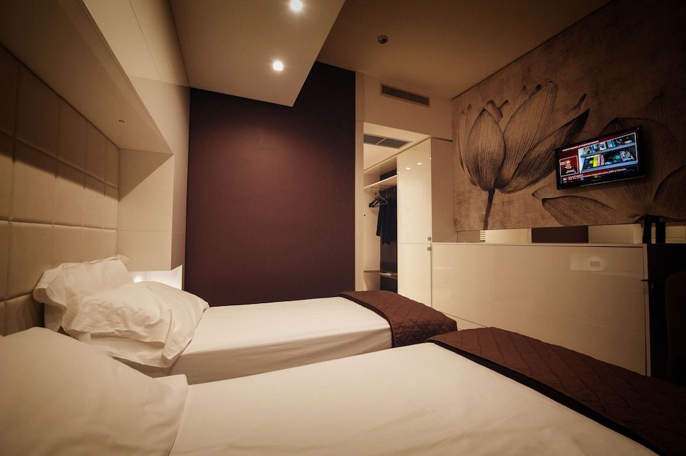 Superior Double Room (Con Letto Aggiunto)