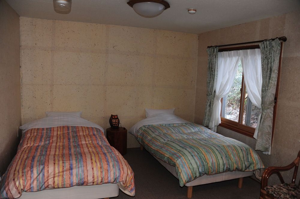 Twin Room, Shared Bathroom