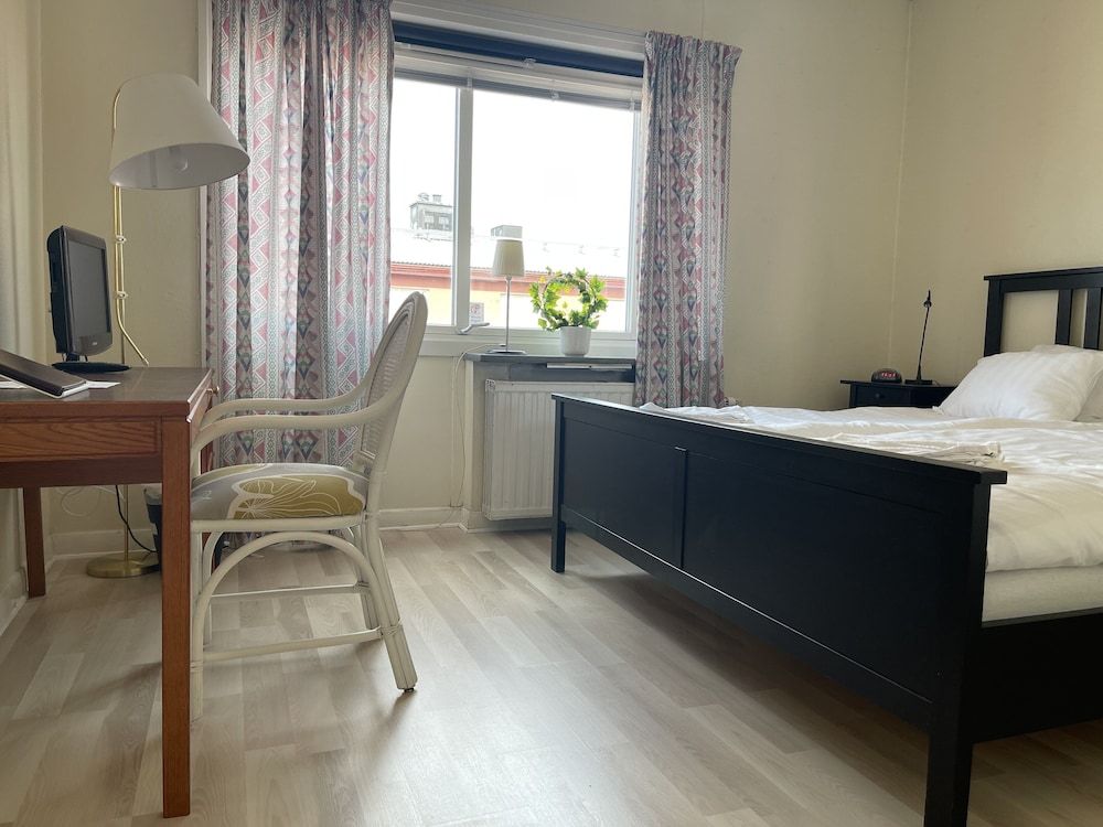 Saga Hotell AB Basic Double Room, 1 King Bed 3