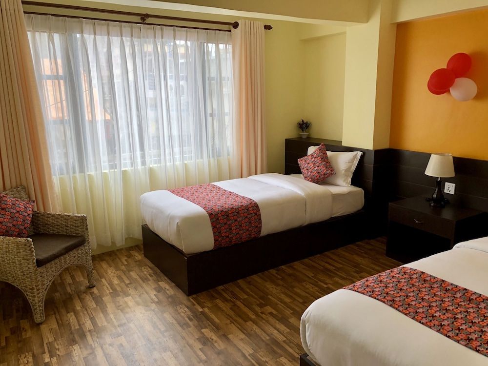 Yeti Inn Deluxe Double or Twin Room, Multiple Beds, Non Smoking, City View 2