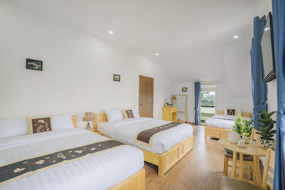 May Trang Villa Comfort Quadruple Room 6