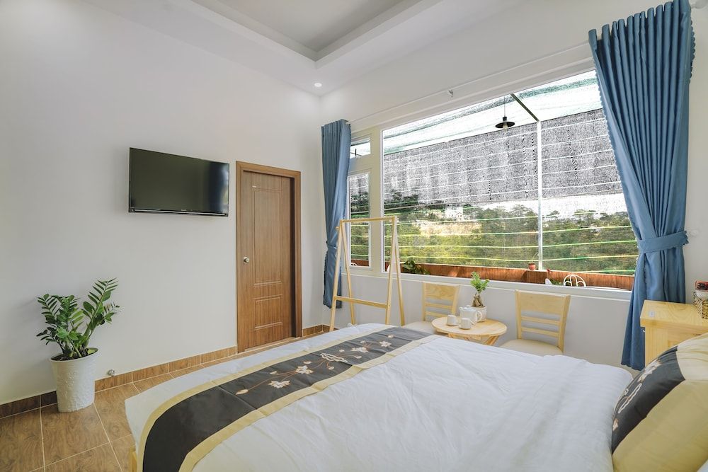 May Trang Villa Deluxe Double Room, 1 Queen Bed 7