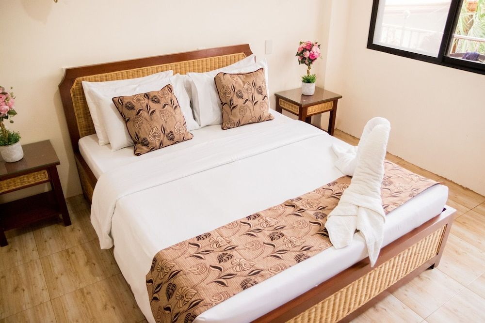 Marick Beach Resort Deluxe Double Room (2 Adults + 1 Child) 4