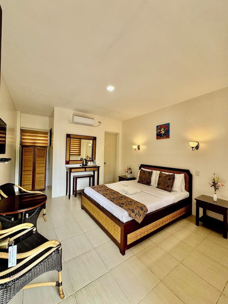Marick Beach Resort Deluxe Double Room (2 Adults + 1 Child) 6