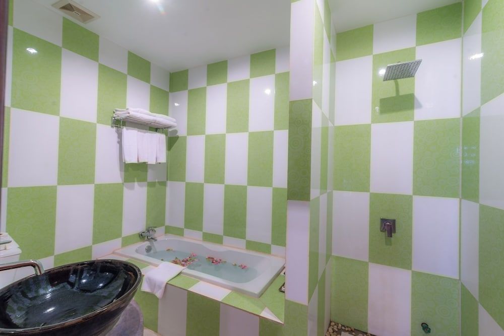 Bunwin Boutique Hotel Family Suite - Adjoining Room 02 Double Beds - Free Pick Up and Transfer 6
