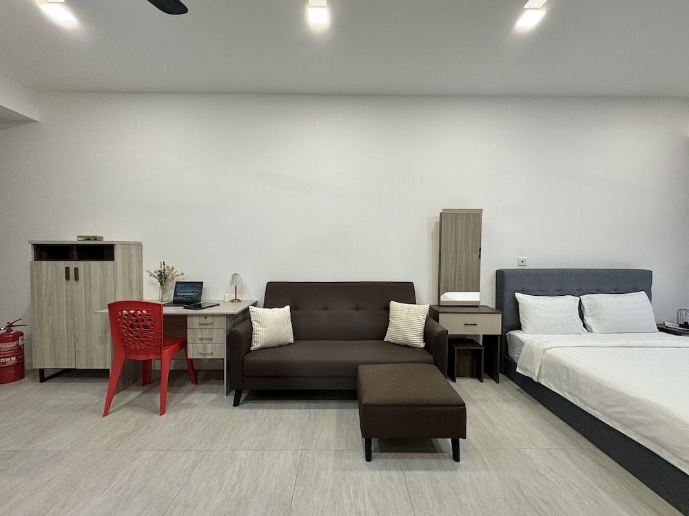 Bell Suites Deluxe Studio 18