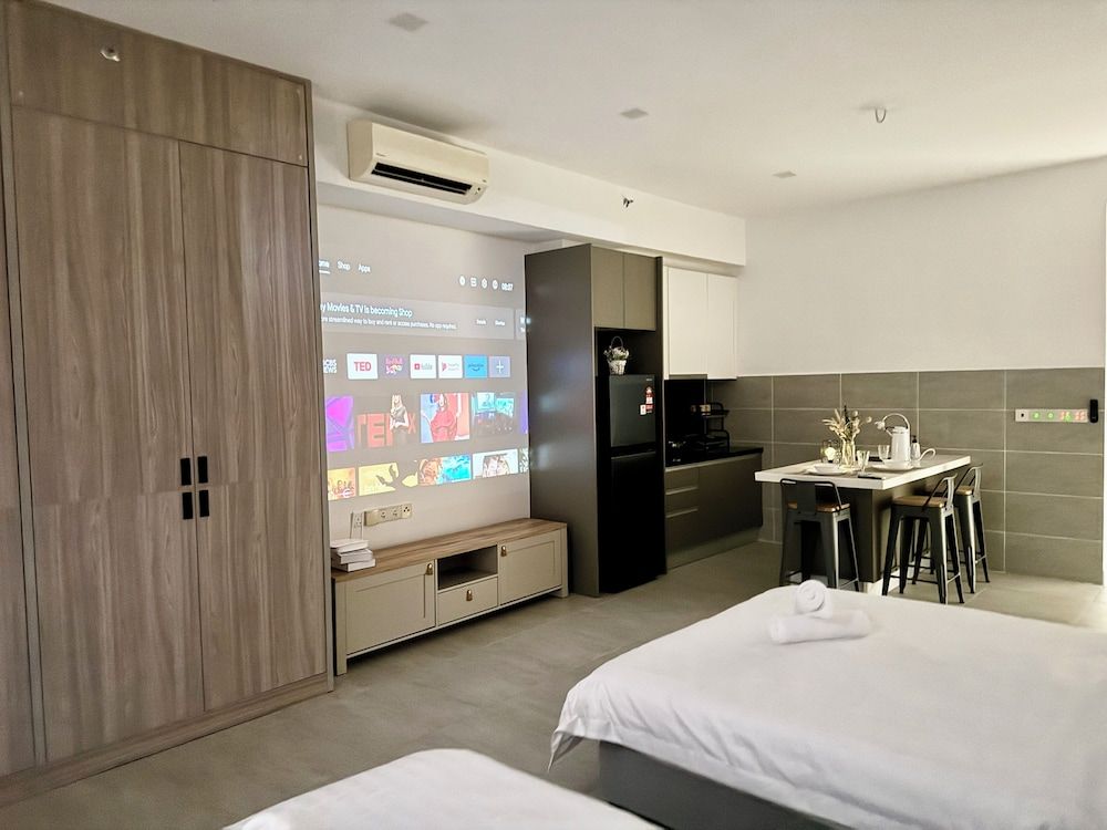 Bell Suites Deluxe Studio 33