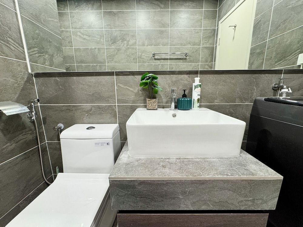 Bell Suites Deluxe Studio 24