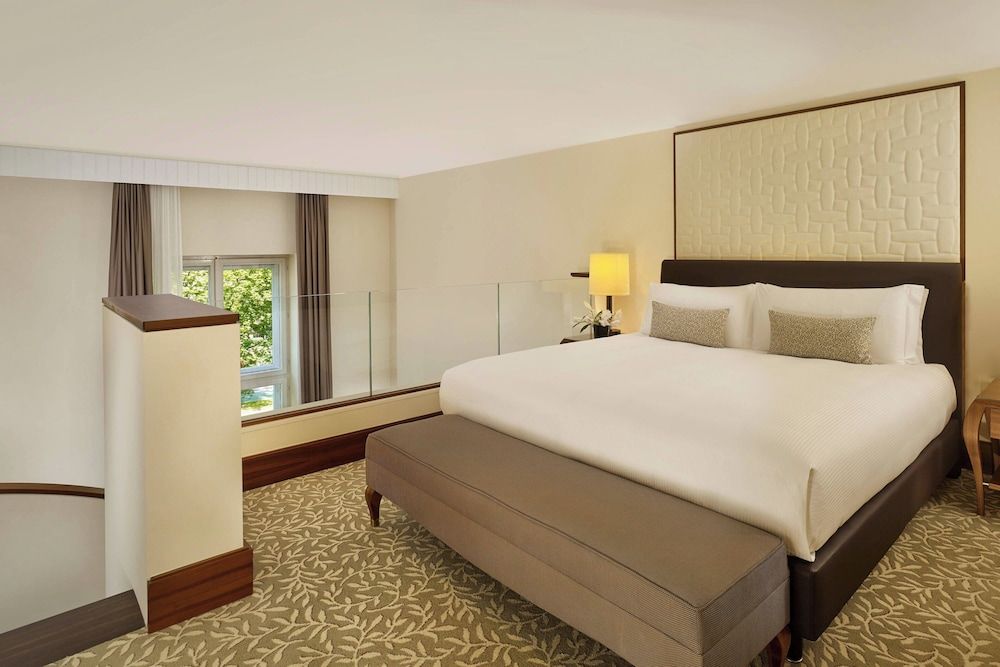 undefined The Ritz-Carlton, Vienna 2