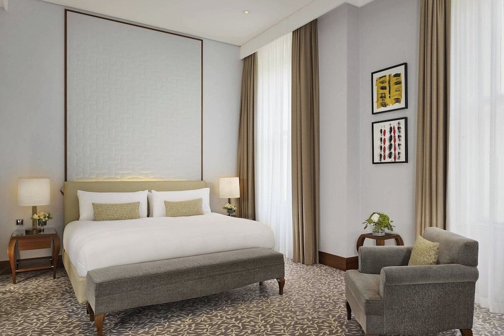 The Ritz-Carlton, Vienna Deluxe Room, 1 King Bed 3