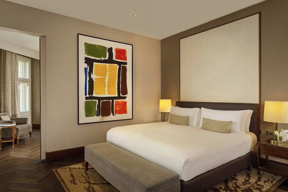undefined The Ritz-Carlton, Vienna 3