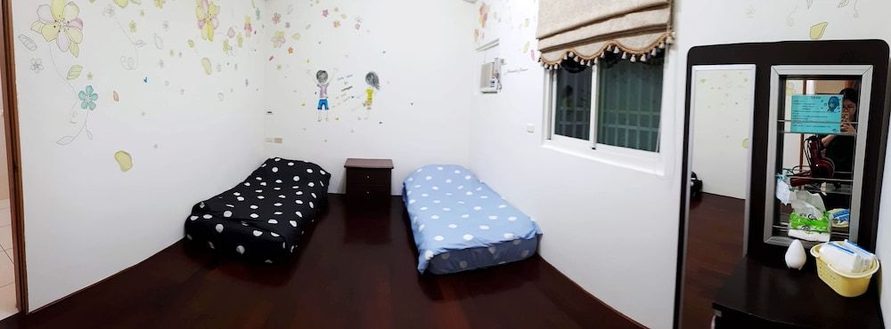 Basic Room (Flower)
