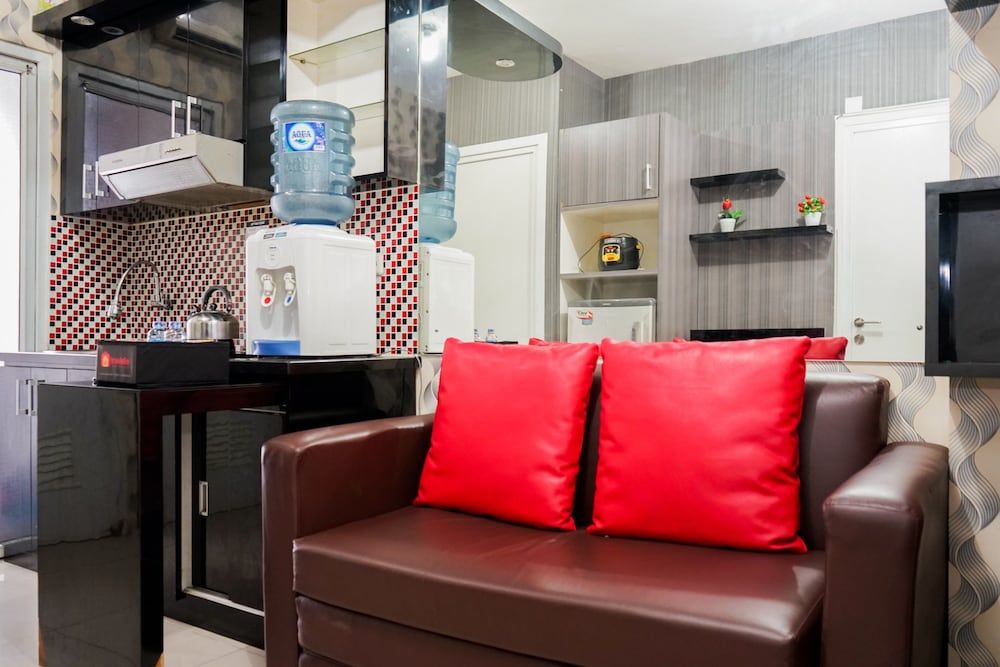 Comfy and Clean 2BR Green Pramuka Apartment Room 19