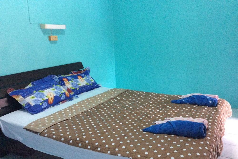 Baan Natcha Standard Double Room with AC 3