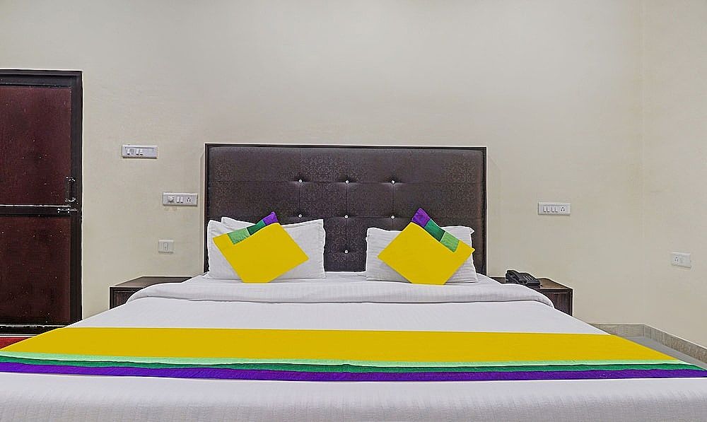 Itsy By Treebo - Albie Stay Inn Standard Double Room 5