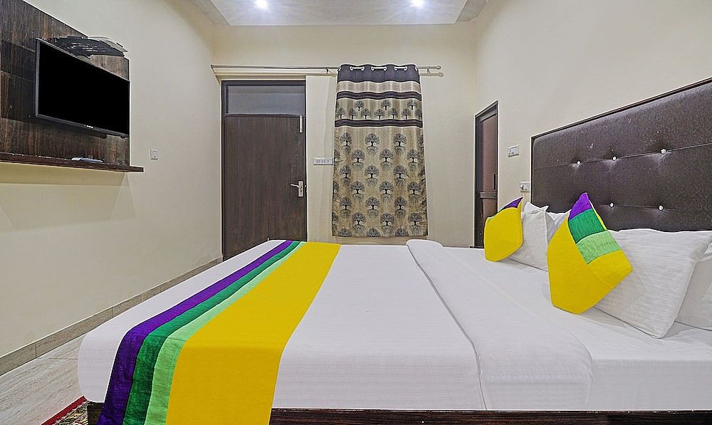 Itsy By Treebo - Albie Stay Inn Standard Double Room 2