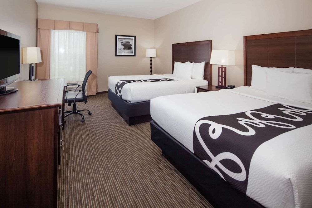 Room, 2 Queen Beds, Non Smoking