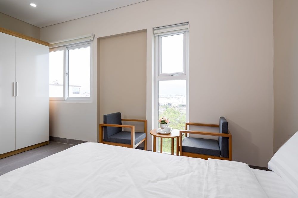 Anh Villa Hotel Deluxe Quadruple Room, Mountain View 7