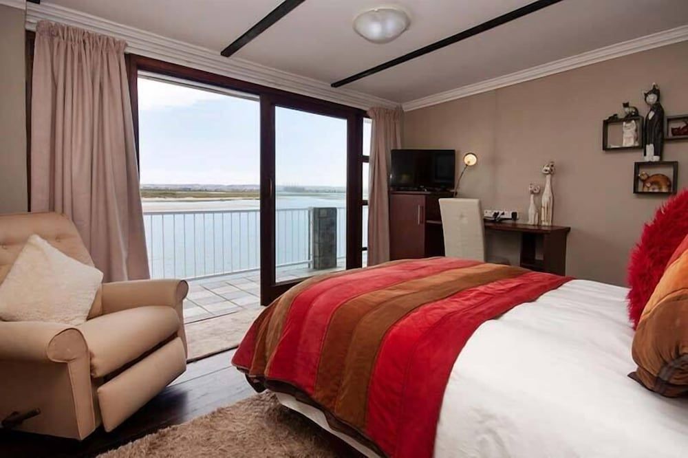 Pirates Lodge Deluxe Double Room, Balcony, Sea View 6