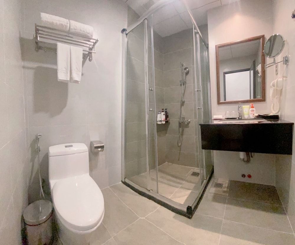 Q Hotel Dalat Superior Double Room 7