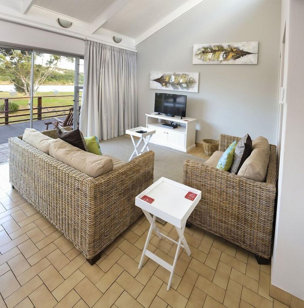 Addo River-View Lodge Suite (Top) 3