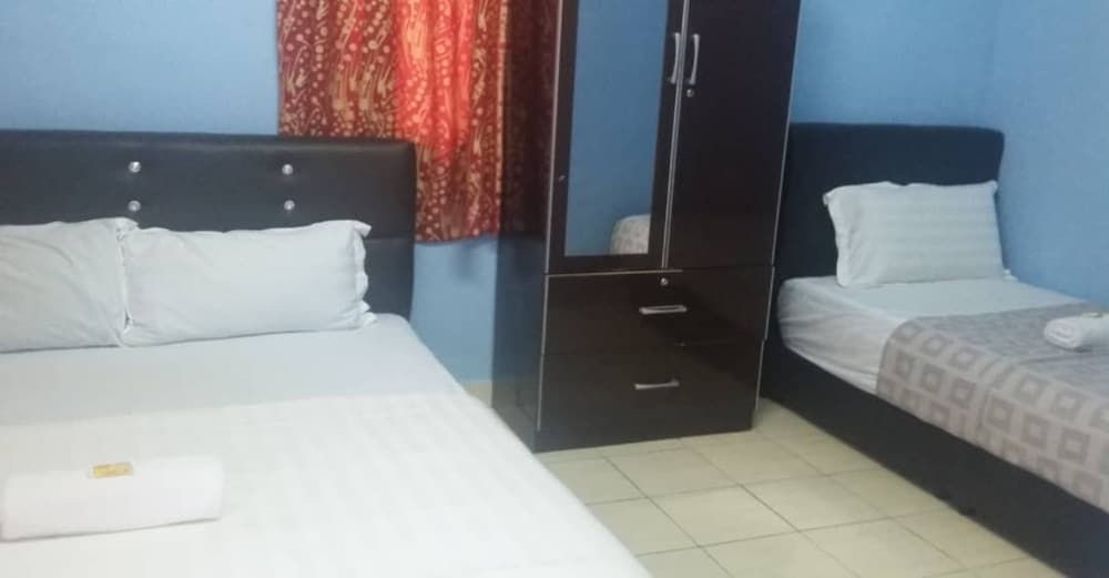 Mawanza Motel Family Room 5