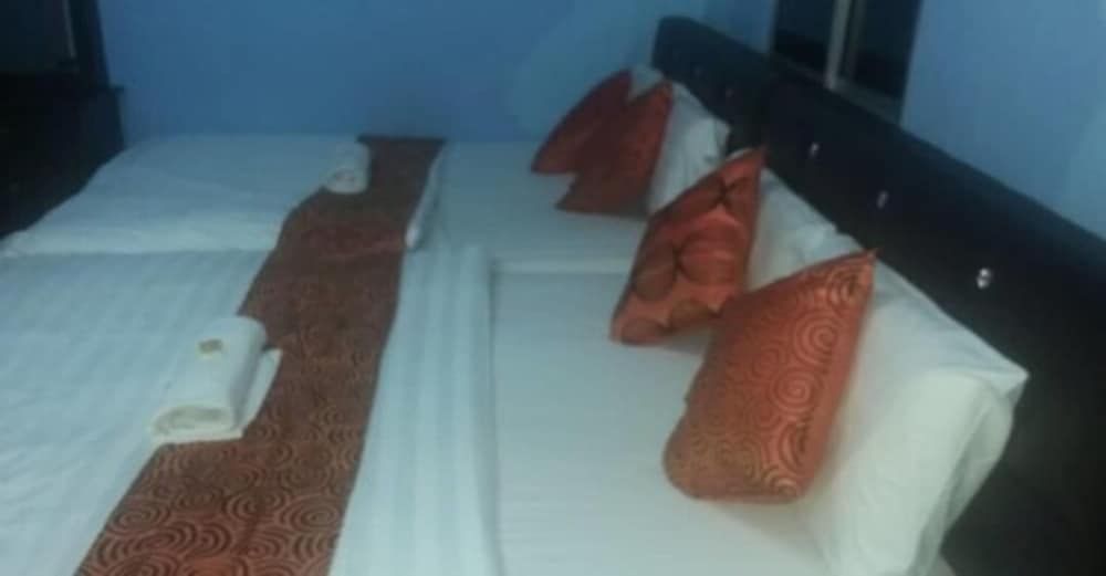 Mawanza Motel Family Room 6