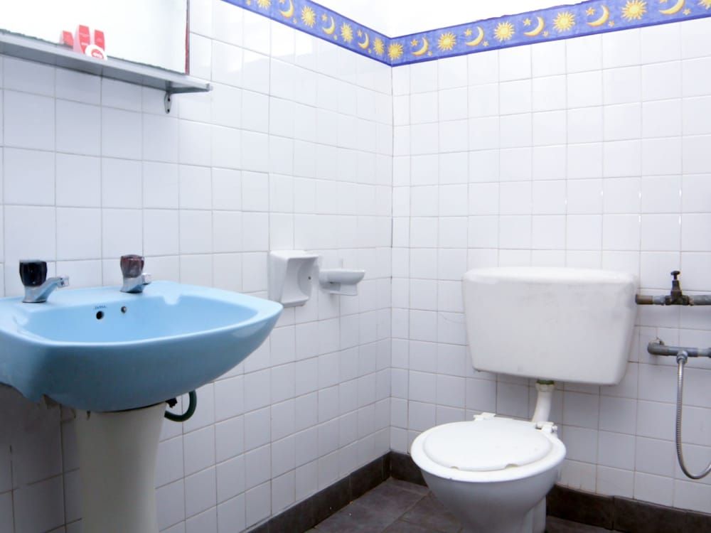 Super OYO 1173 Mandyrin Hotel Deluxe Double Room 4