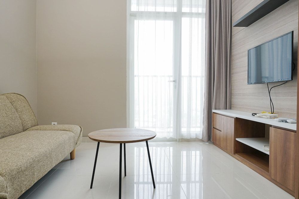 Comfortable Design 1BR Apartment Ciputra International Puri Room 8