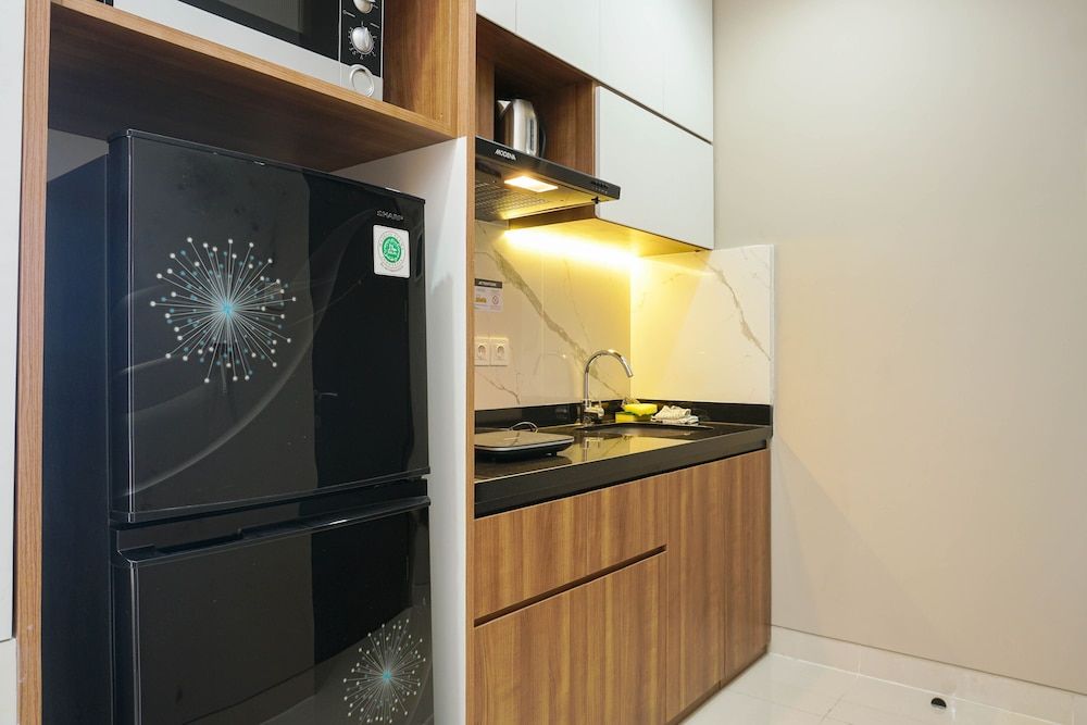 Comfortable Design 1BR Apartment Ciputra International Puri Room 9