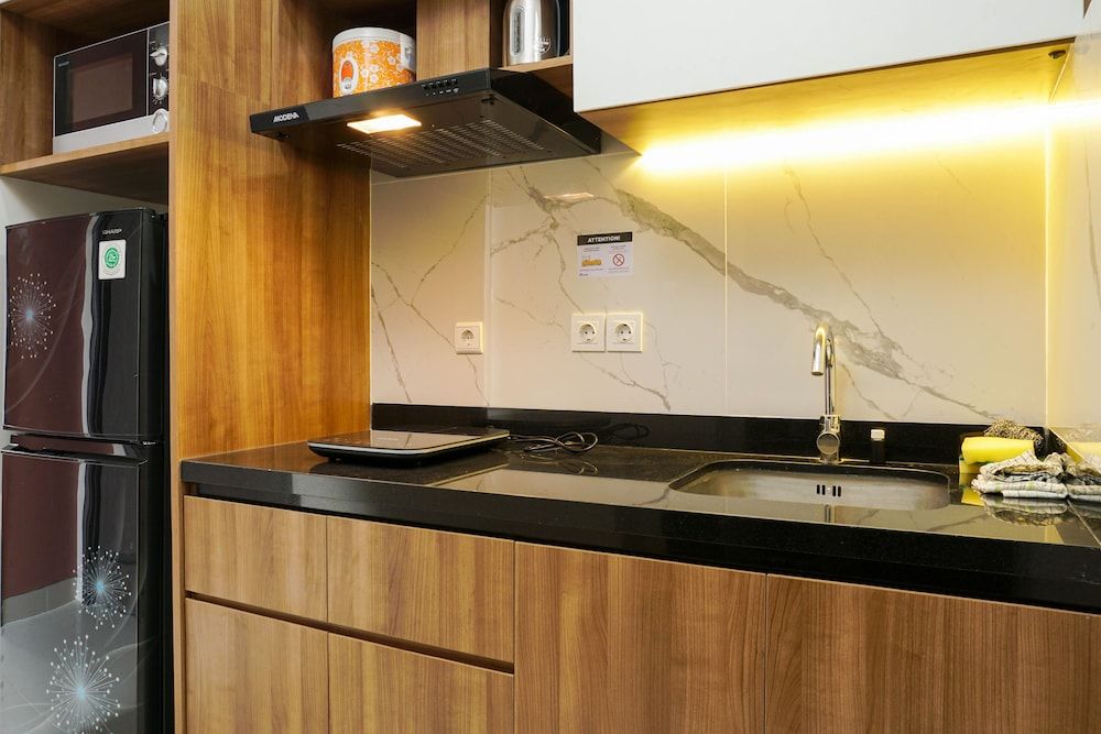 Comfortable Design 1BR Apartment Ciputra International Puri Room 5