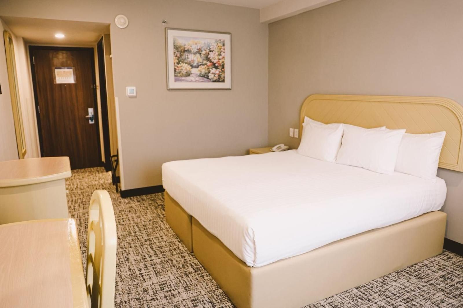 King Room - Non-Smoking
